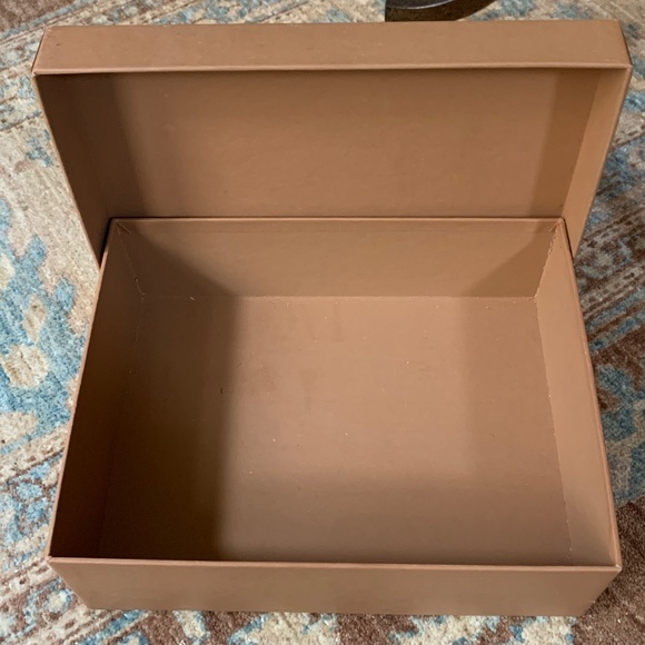Louis Vuitton Tan Box - Picture 3 of 4